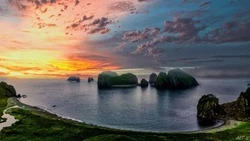 «Меня будто преследовали туманы»: необычный рассвет на Курилах встретил сахалинец