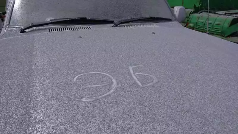 Власти Северо-Курильска просят население носить маски из-за пеплопада