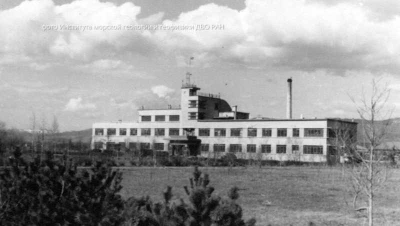 Как в Новоалександровке появился «сухопутный корабль» из прочнейшего бетона?