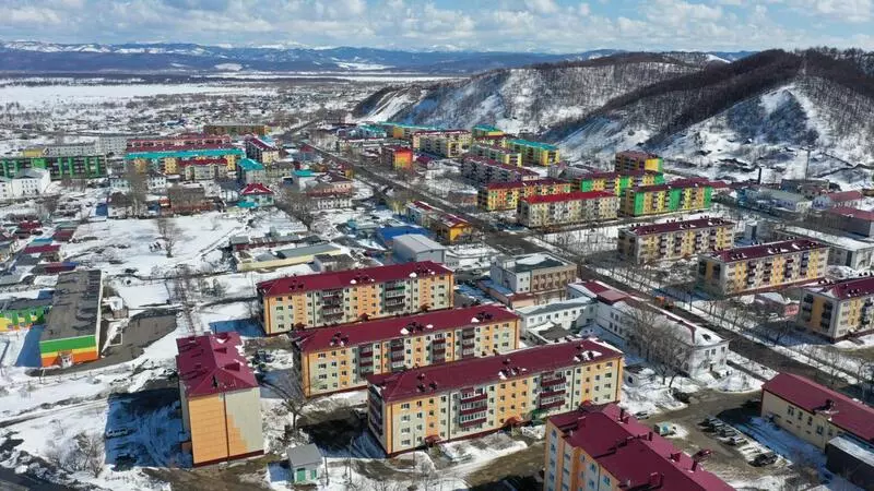 Губернатор потребовал проверить жилье в Углегорске на аварийность