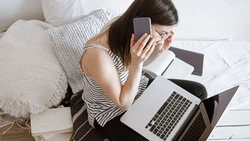 В России хотят разрешить многодетным родителям работать удаленно раз в неделю