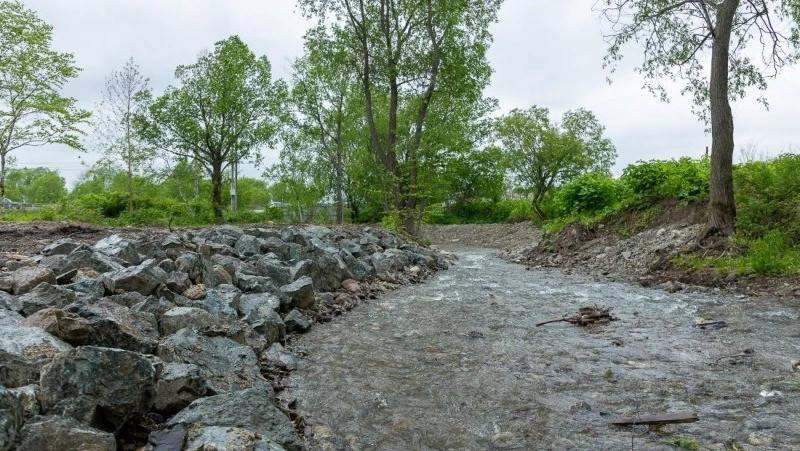 Работы по укреплению берега Еланьки начали в Южно-Сахалинске