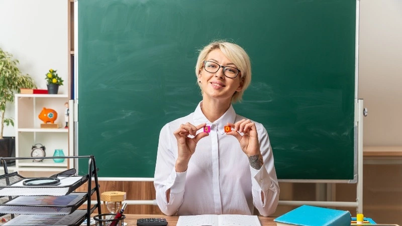 В ОП предложили выделять квартиры учителям со стажем более 25 лет