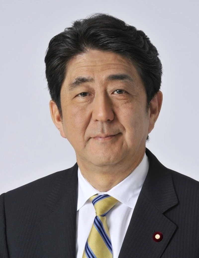 Экс-премьер Японии Синдзо Абэ мертв — японские СМИ