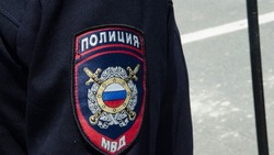 Полиция начала проверку после прыжка подростка из автобуса на ходу в Южно-Сахалинске