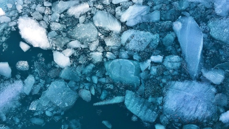 Спасатели запретили выход на лед в заливе Мордвинова в субботу, 4 февраля