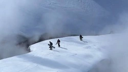 На Парамушире открылся фрирайд-курорт с пешим подъемником