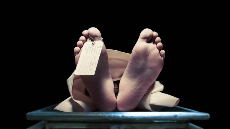 Пьяный мужчина погиб после падения с балкона на 5-м этаже в Охе