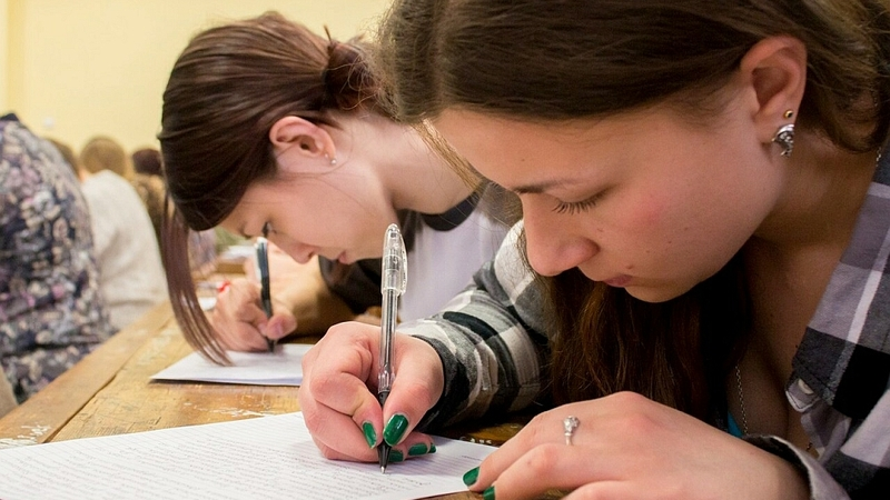 Сахалинцы могут подготовиться к «Тотальному диктанту» в музее книги Чехова