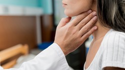 Жителям Сахалина назвали симптомы заболеваний щитовидной железы