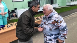 Десятки семей в Углегорском районе переехали в новые квартиры
