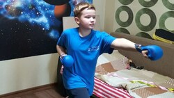 Сахалинские дети-инвалиды на изоляции продолжают тренировки по телефону