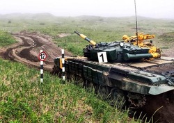Танкисты Восточного военного округа успешно поразили учебные мишени на Курилах