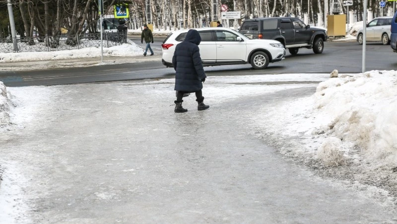 Гололед и небольшой снег ожидает жителей Сахалина и Курил 29 ноября