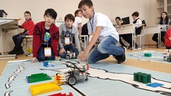 В III Сахалинском чемпионате по робототехнике поучаствовал пятилетний малыш