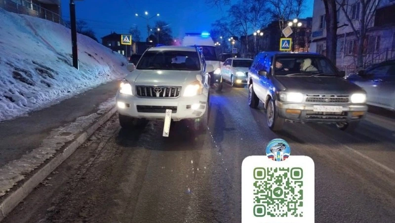 Молодая девушка попала под колеса внедорожника в Корсакове