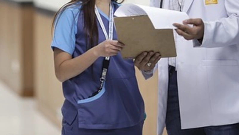 Главврач Коммунарки назвал отличие волны «омикрон»-штамма