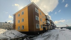 По распоряжению губернатора Валерия Лимаренко в курильском селе проводят капитальный ремонт домов