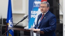 Депутат Госдумы поздравил медиков Сахалина и Курил с профессиональным праздником