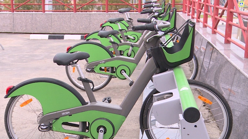 Активисты «Сахалинского долголетия» полюбили езду на электровелосипедах