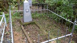 Сахалинские поисковики облагородили могилу военного лётчика