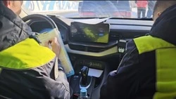 Шесть автомобилей нарушителей отогнали на штрафстоянки Сахалинской области 2 апреля