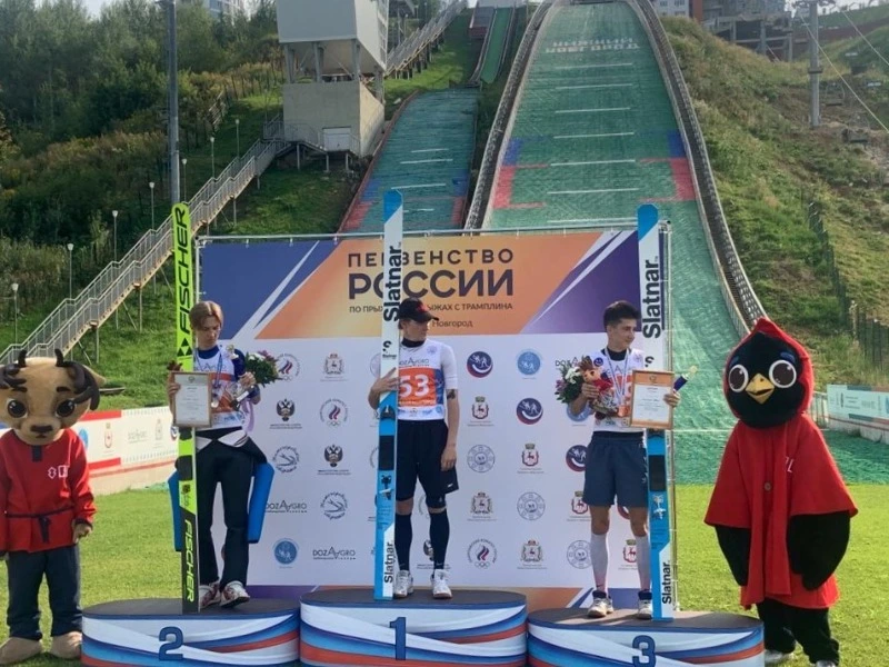 Бронзовую медаль на первенстве России получил летающий сахалинский лыжник