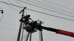 Специалисты «Сахалинэнерго» восстанавливают электроснабжение после мощного циклона на острове