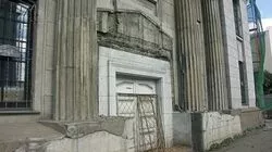 На Сахалине японское здание и памятник Чехову объединили в одну зону охраны культурного наследия