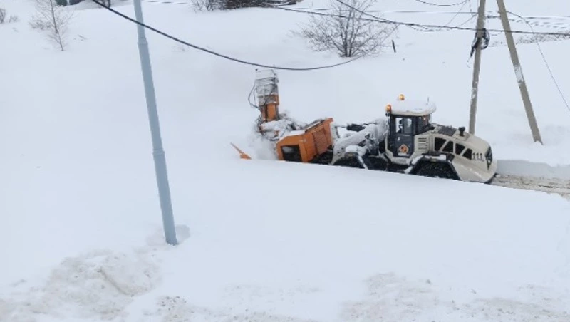 Медики с Сахалина 5 часов добирались до пациента с инфарктом через сугробы