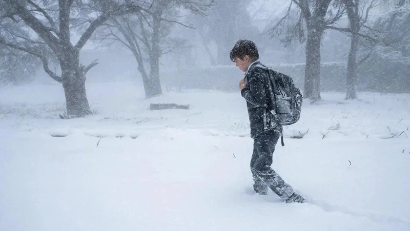 Школьников Поронайского района перевели на дистант из-за погодных условий