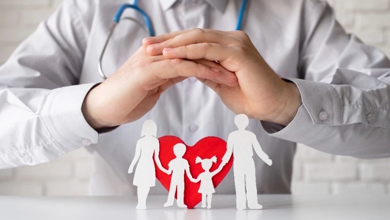 О плюсах работы «Проводников здоровья» узнали сотни пациентов на Сахалине