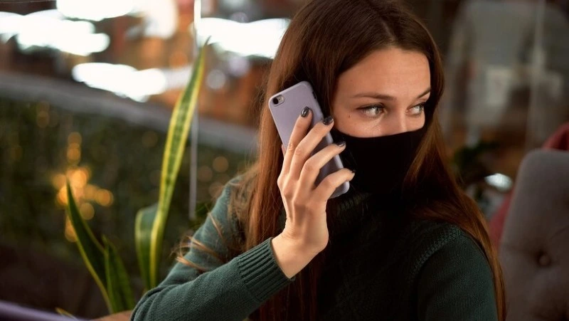 Мошенники украли у двоих жителей Сахалинской области более миллиона рублей