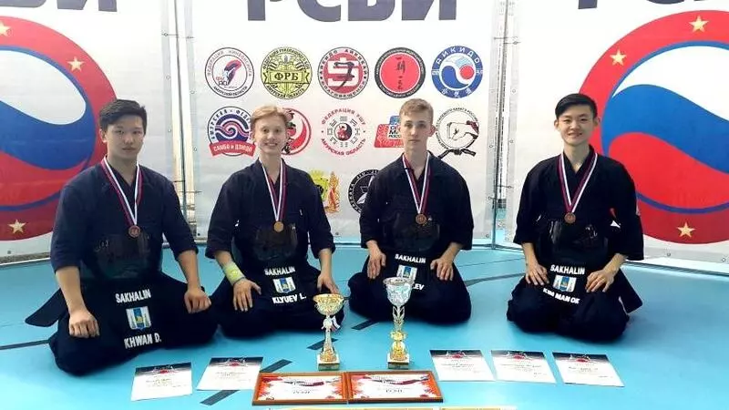 Чемпионат ДФО по кендо принес сахалинцам пять медалей