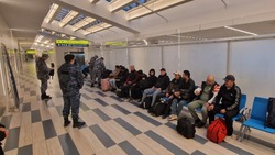 Группу мигрантов из Киргизии и Таджикистана депортировали с Сахалина