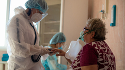 Вирусолог допустил ухудшение эпидемиологической обстановки из-за «омикрона»