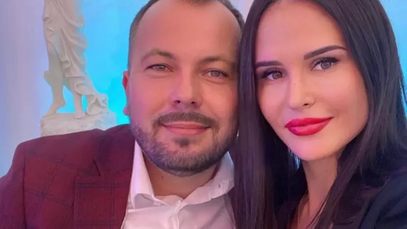 Друг Сумишевского рассказал, как певец познакомился с супругой. Артист едва сдержал слезы