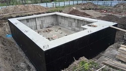 Два резервуара для чистой воды установили в Смирныховском округе