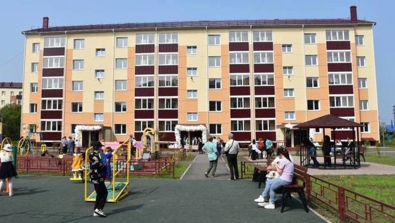 На Сахалине 2-й этап расселения ветхого жилья наполовину пройден, переезд отметили 17 тыс. человек