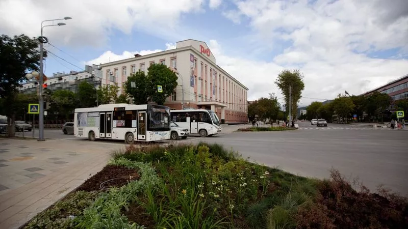 В Южно-Сахалинске восстановили исторические клумбы