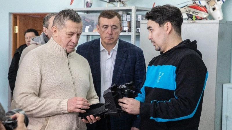 Новый ЖК, беспилотники и «Горный воздух»: полпред Трутнев навестил Сахалин