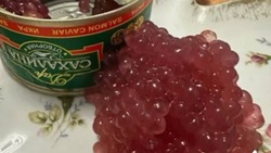 На Ozon продают фальсифицированную красную икру «с Сахалина»