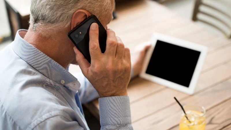 Топ-5 зомби-фраз, которые используют люди под влиянием мошенников