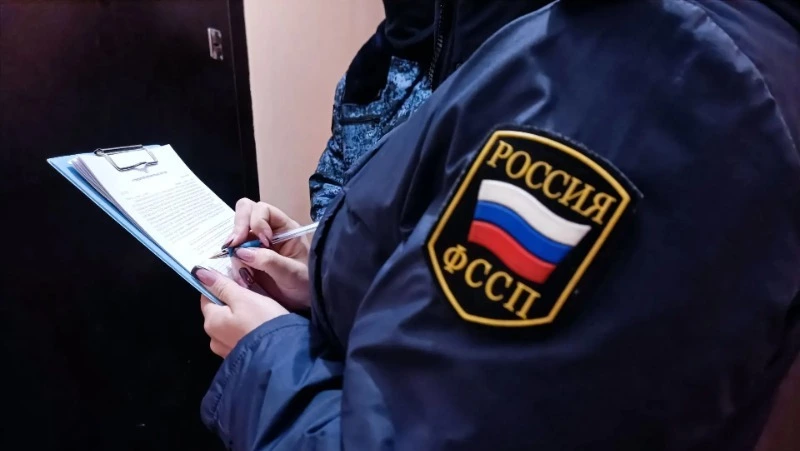 Неплательщик алиментов подписал военный контракт после задержания приставами в Сахалинской области