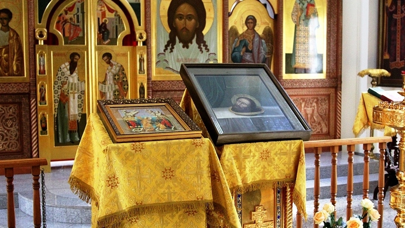 В храме Южно-Сахалинска появилась старинная икона