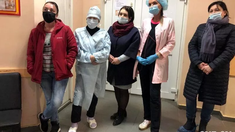 Представители минздрава встретились с бунтующим персоналом Холмской ЦРБ