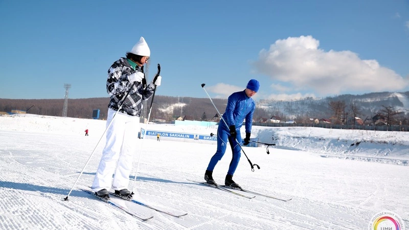 «Социальный фитнес» зовет южносахалинцев на бесплатные уроки по беговым лыжам