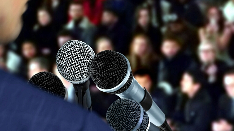 В Макарове впервые в истории прошли предвыборные дебаты