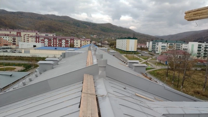 В Макарове отремонтировали крышу пострадавшего от пожара дома