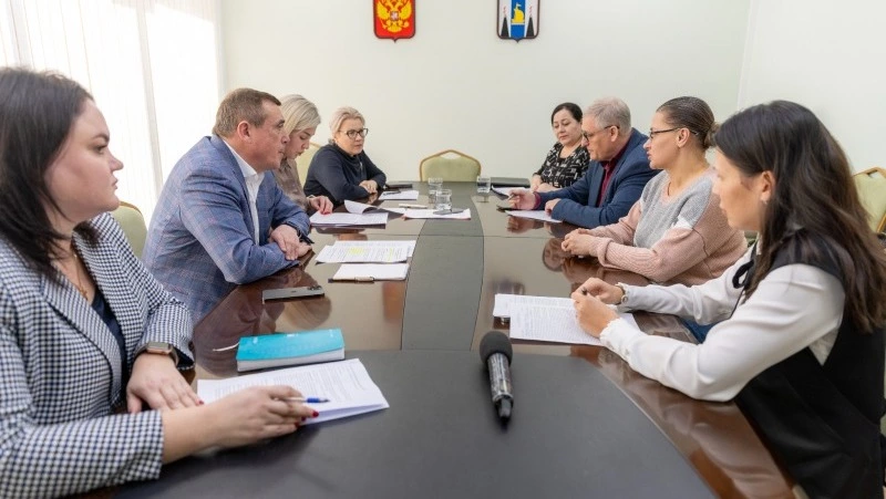 Попавшим в трудную жизненную ситуацию жителям Сахалина помогут в трудоустройстве